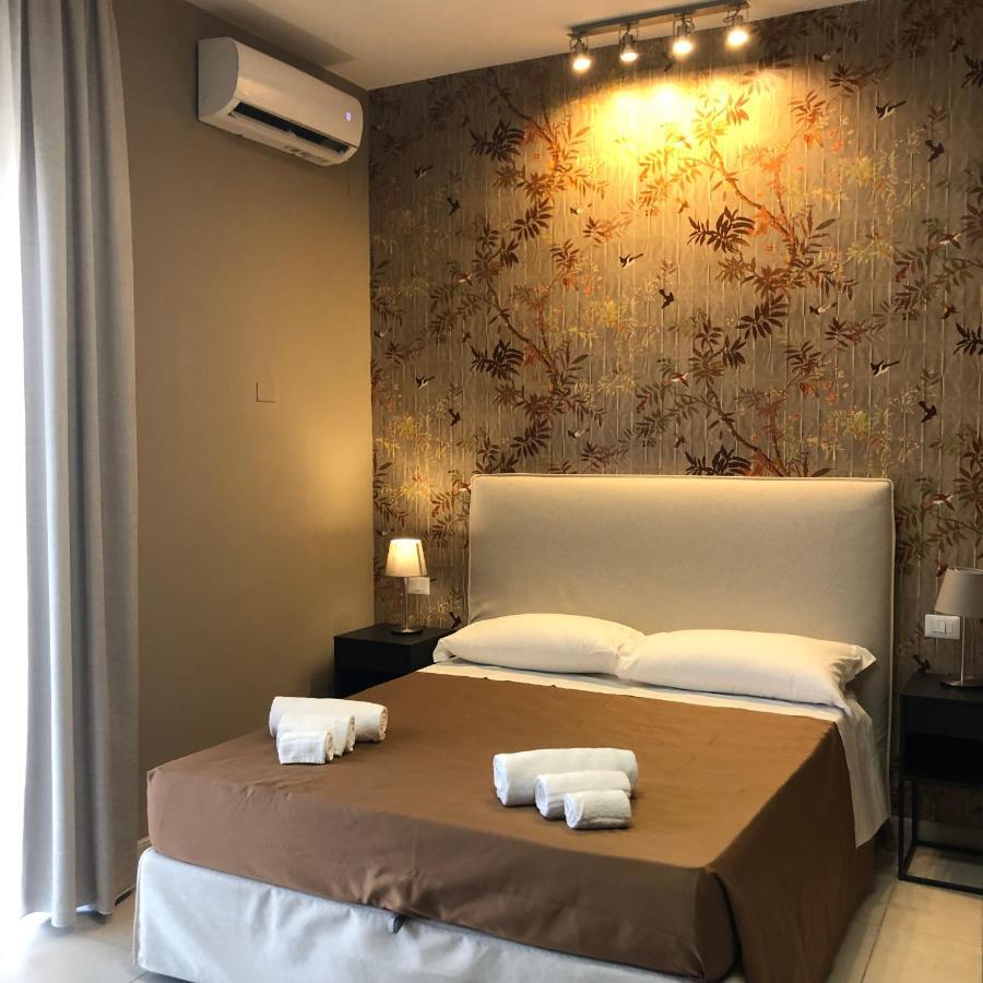 Dante 11 Guesthouse By Apulia Accommodation 바리 외부 사진