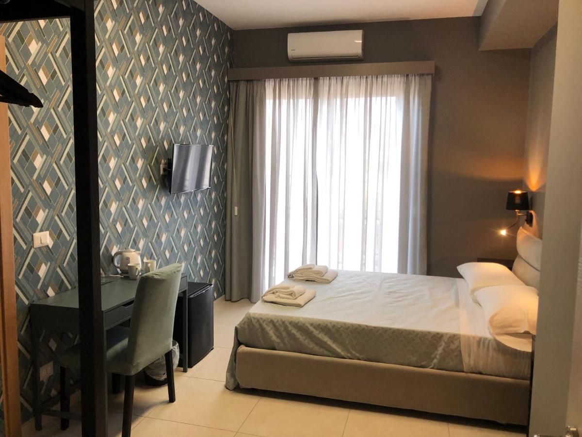 Dante 11 Guesthouse By Apulia Accommodation 바리 외부 사진