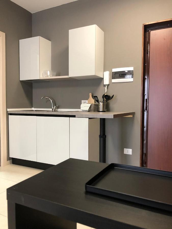 Dante 11 Guesthouse By Apulia Accommodation 바리 외부 사진